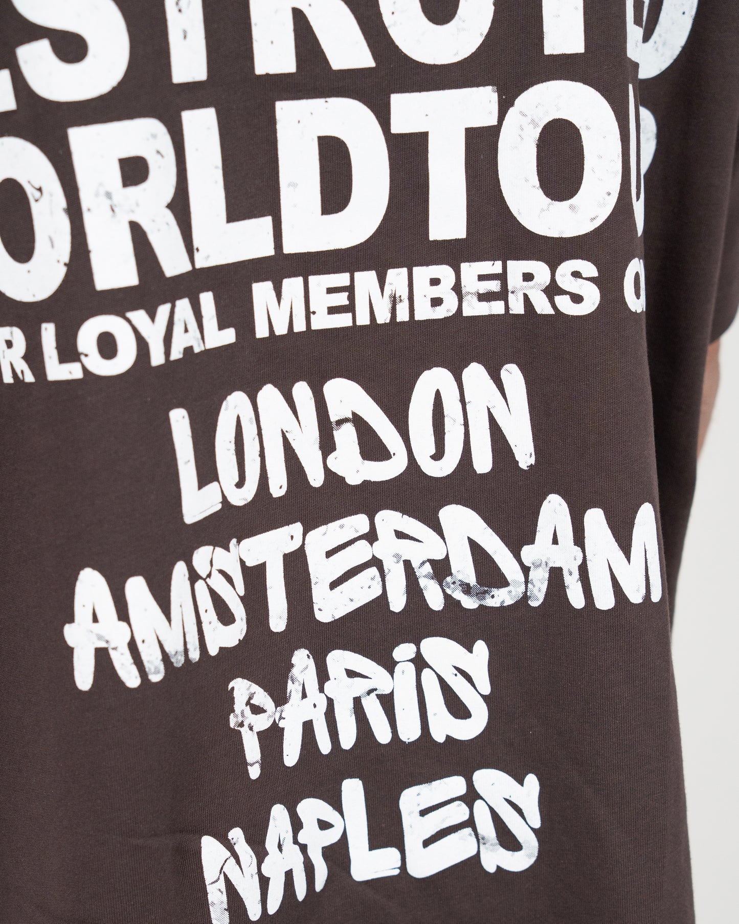 T-shirt World Tour