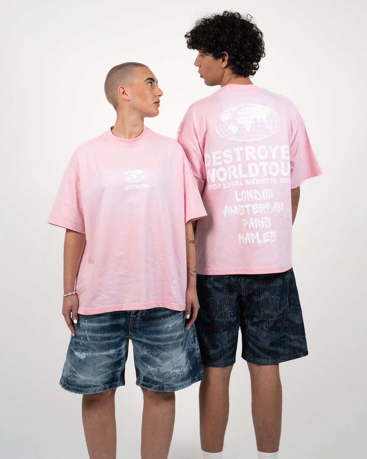 T-shirt World Tour