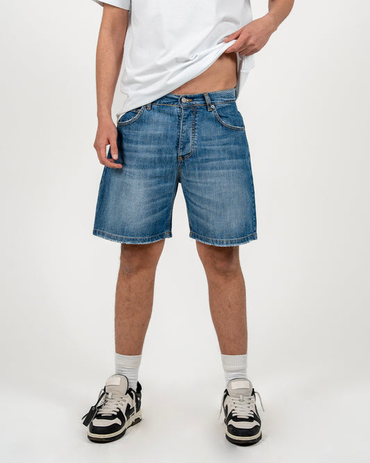 Shorts Ice
